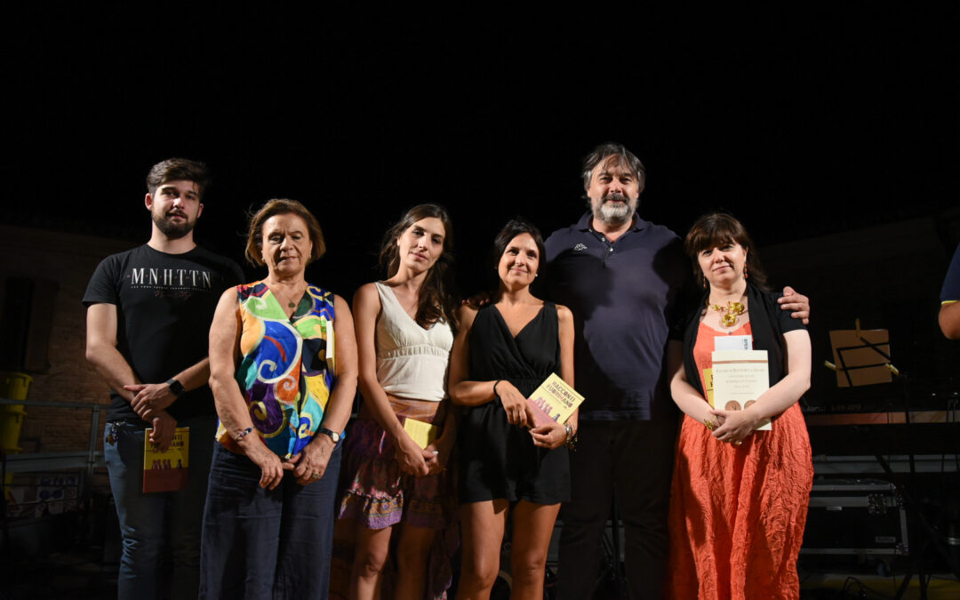 Premio Letterario FuoriMano – Comune di Sarnano: i finalisti e la vincitrice del 2022